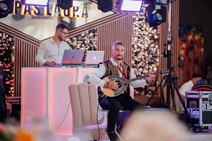 dj kostas